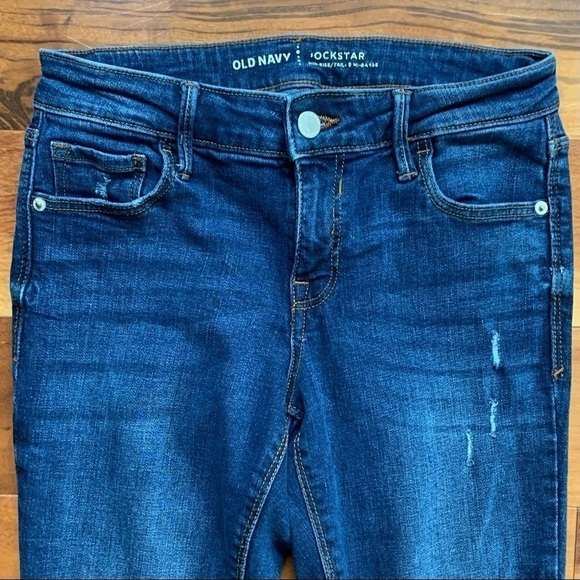 Old Navy Rockstar Mid-Rise Distressed Jeans - Picture 5 of 12